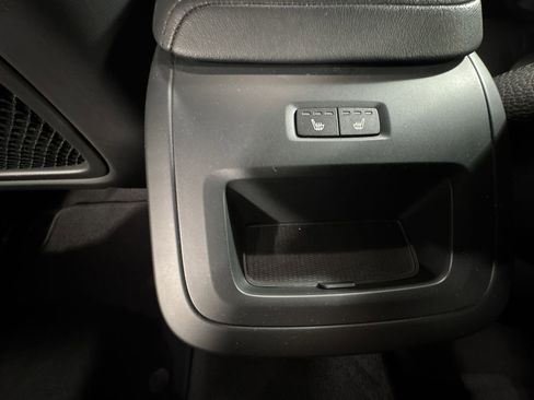 Used 2024 Volvo S60 B5 Plus image 31