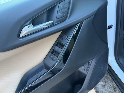 Used 2025 Chevrolet Equinox ACTIV w/ Safety and Technology Package image 13