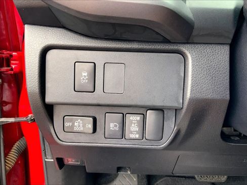 Used 2023 Toyota Tacoma TRD Sport w/ Technology Package AWD/4WD image 36