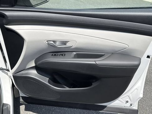 New 2026 Hyundai Tucson SEL FWD image 16