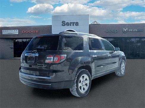 Used 2015 GMC Acadia SLE image 6