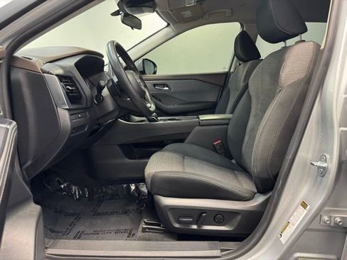Used 2023 Nissan Rogue SV FWD image 13