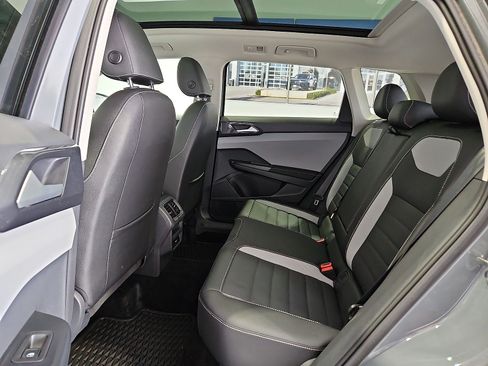 Certified 2024 Volkswagen Taos SEL AWD/4WD image 13