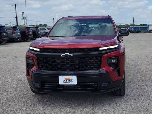 New 2026 Chevrolet Traverse RS w/ LPO, Floor Liner Package FWD image 3