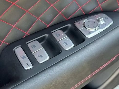 Used 2023 Genesis G70 3.3T w/ Sport Prestige Package RWD image 30