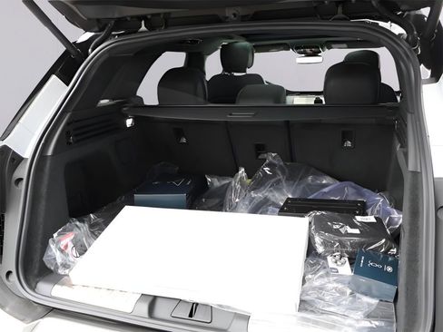 Used 2025 Land Rover Range Rover Sport Dynamic SE image 21