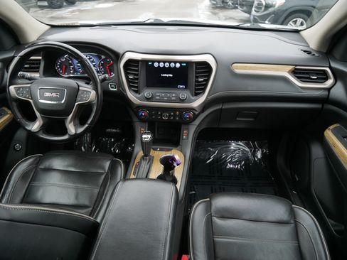 Used 2018 GMC Acadia Denali w/ Technology Package image 10