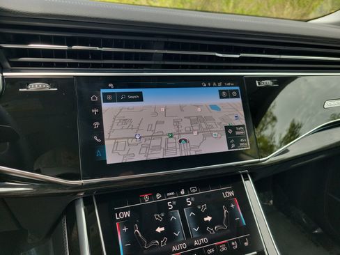 New 2026 Audi Q8 Premium Plus image 25