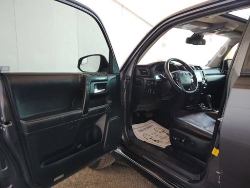 Used 2020 Toyota 4Runner Nightshade AWD/4WD image 23