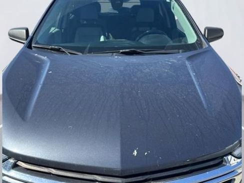 Used 2022 Chevrolet Equinox LS w/ LS Convenience Package image 2