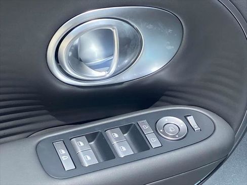 New 2026 Hyundai Ioniq 9 SEL image 13