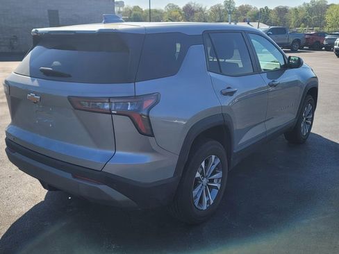 Used 2026 Chevrolet Equinox LT FWD image 12