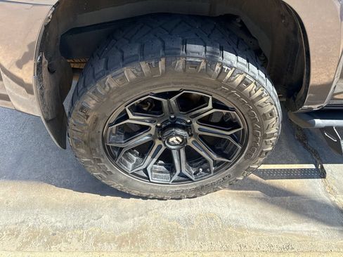 Used 2021 Toyota 4Runner TRD Off-Road Premium w/ Moonroof Package AWD/4WD image 9