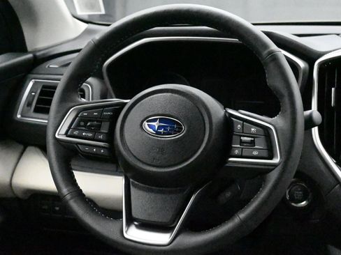 New 2025 Subaru Ascent Limited image 32