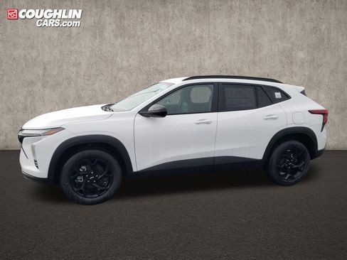 New 2026 Chevrolet Trax LT w/ Driver Confidence Package image 2