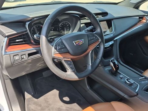 Used 2024 Cadillac XT5 Premium Luxury w/ LPO, Floor Liner Package AWD/4WD image 2