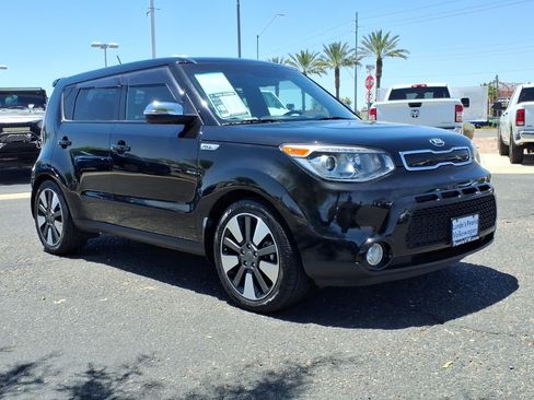 Used 2015 Kia Soul ! w/ Sun & Sound Package FWD image 1