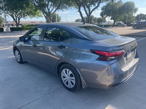 Used 2020 Nissan Versa S FWD image 8