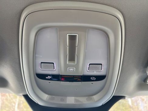 Certified 2024 Volvo XC90 B6 Ultimate image 40