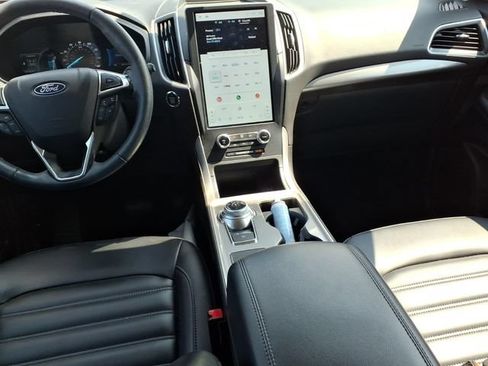 Used 2024 Ford Edge SEL w/ Convenience Package AWD/4WD image 10