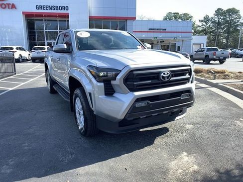 Used 2024 Toyota Tacoma SR5 w/ SR5 Upgrade Package image 2