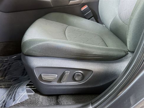 Used 2024 Toyota RAV4 XLE image 18