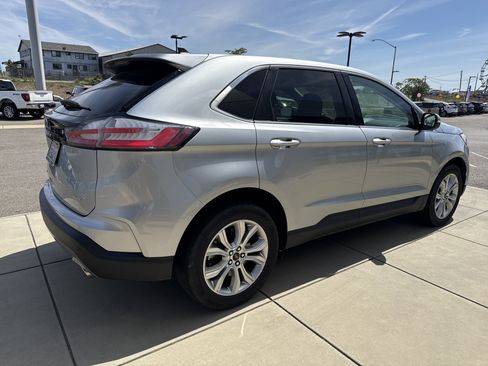 Used 2024 Ford Edge Titanium AWD/4WD image 5