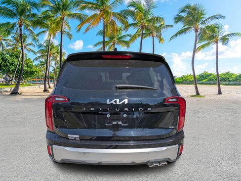 Used 2023 Kia Telluride S image 5