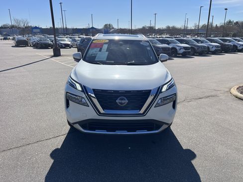 Certified 2023 Nissan Rogue Platinum w/ Platinum Premium Package image 2