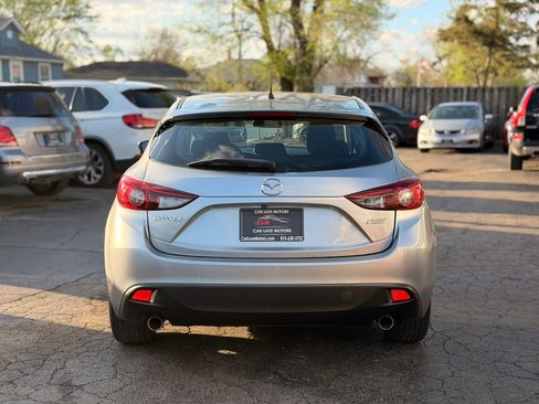 Used 2016 MAZDA MAZDA3 i Sport FWD image 5