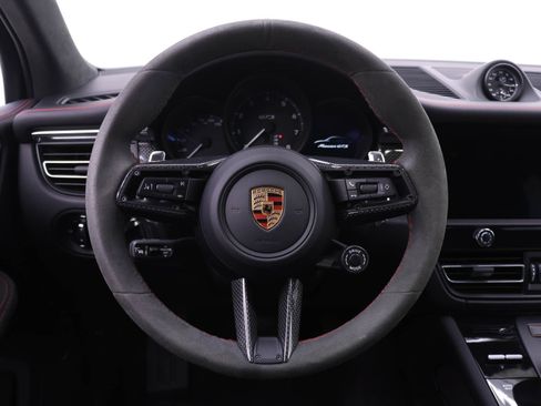 Used 2026 Porsche Macan GTS AWD/4WD image 21