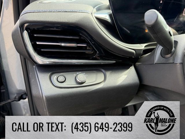 Used 2025 Buick Envista Sport Touring FWD image 17
