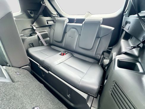 New 2026 Mitsubishi Outlander SE image 18