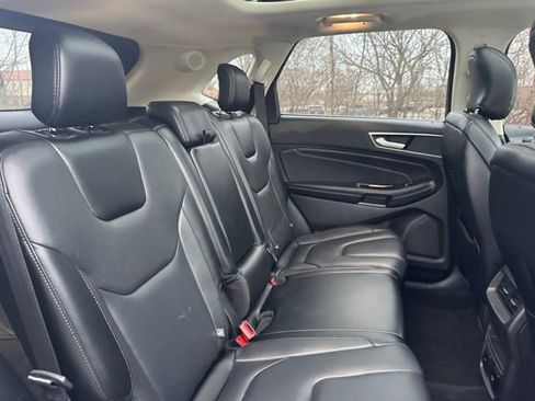Used 2017 Ford Edge Titanium w/ Technology Package image 17