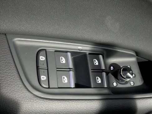 Certified 2025 Audi Q8 Premium w/ Convenience Package image 17