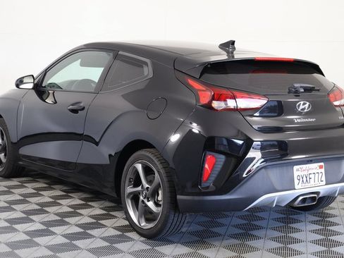 Used 2020 Hyundai Veloster 2.0 FWD image 6