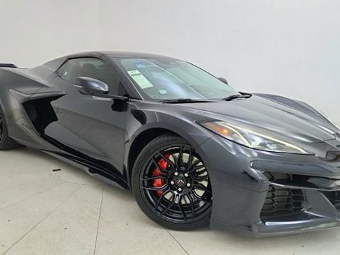 Used 2024 Chevrolet Corvette Z06 w/ Stealth Interior Trim Package image 8