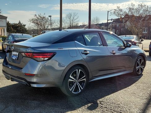 Used 2021 Nissan Sentra SR image 4