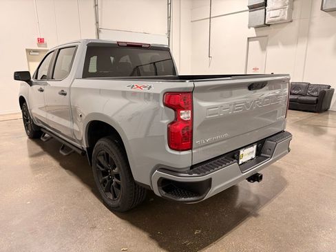 Used 2024 Chevrolet Silverado 1500 Custom image 7
