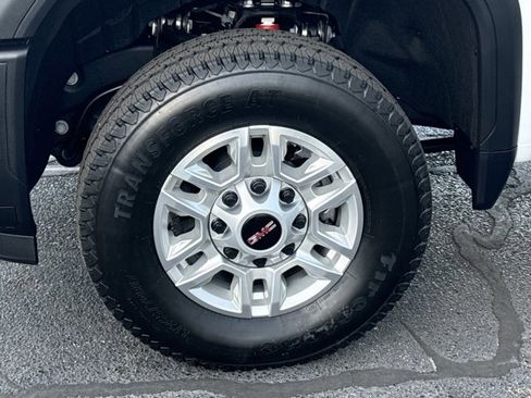 New 2026 GMC Sierra 2500 Pro w/ Convenience Package image 14