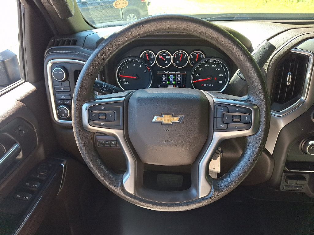 Used 2022 Chevrolet Silverado 3500 LT AWD/4WD image 19