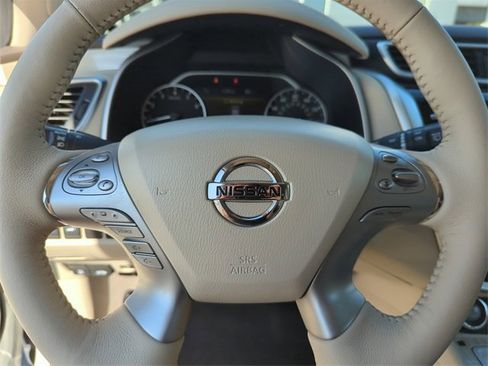 Certified 2018 Nissan Murano Platinum w/ Cargo Package image 39