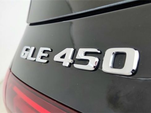 Used 2023 Mercedes-Benz GLE 450 4MATIC w/ AMG Line Exterior image 17