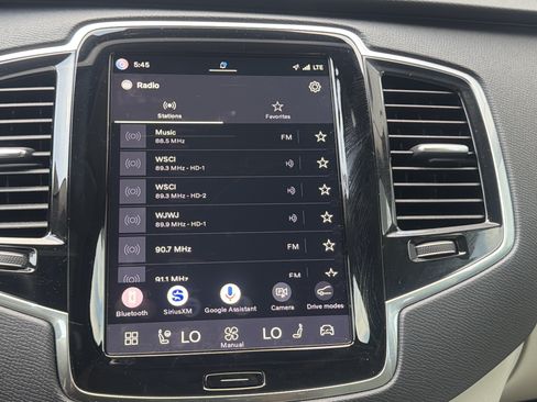 Certified 2024 Volvo XC90 B6 Plus w/ Protection Package Premier AWD/4WD image 23