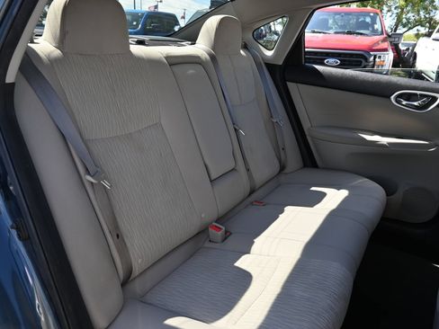 Used 2015 Nissan Sentra SV FWD image 23