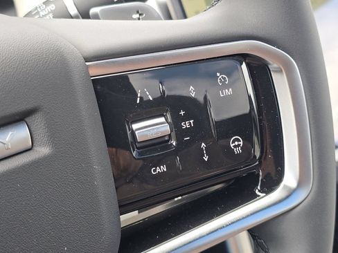 New 2026 Land Rover Discovery Sport Landmark AWD/4WD image 16
