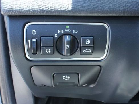 Used 2017 Volvo XC60 T6 Inscription w/ Climate Package AWD/4WD image 15