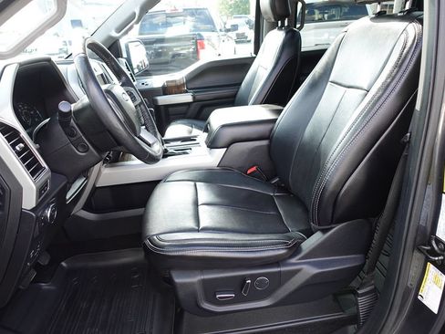 Used 2018 Ford F150 Lariat w/ Equipment Group 502A Luxury AWD/4WD image 20