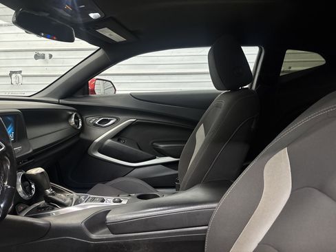 Used 2017 Chevrolet Camaro LT image 19
