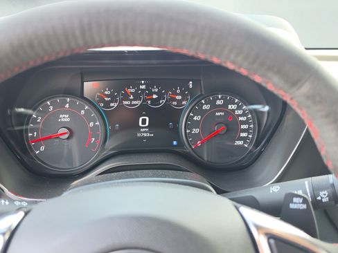Used 2018 Chevrolet Camaro ZL1 RWD image 16